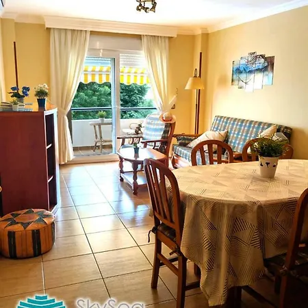 Sky Sea Holidays La Carihuela Apartament Torremolinos